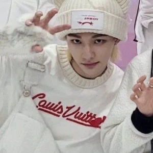 ST☃️straykids☃️AY